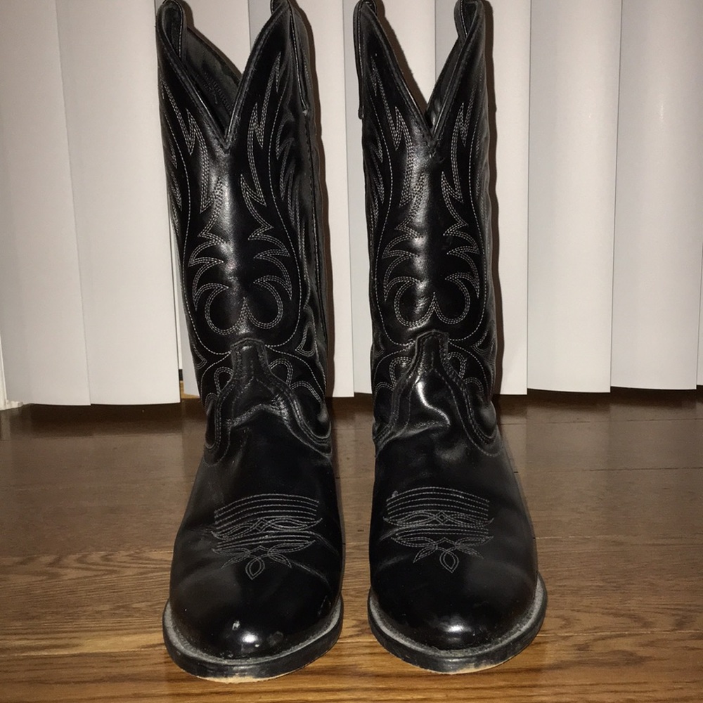 Women’s Laredo boots. Size 8 1/2 M.